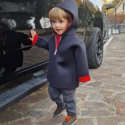 Scegli il tuo cappottino personalizzato: protezione, comfort e design esclusivo per il tuo bambino