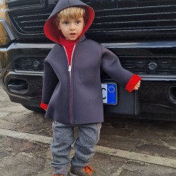 Neoprene coat for kids: artisanal and made in Italy, for every little explorer